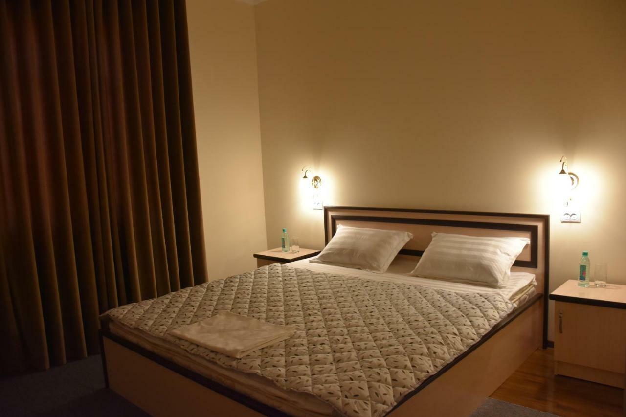 Hotel Aral 누쿠스 외부 사진